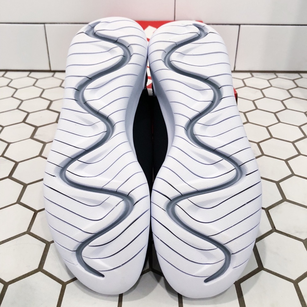 Nike Woman’s Shoes-ONLY worn ONCE!✨ - Picture 2 of 4